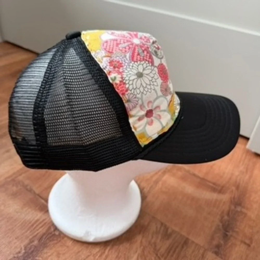 Trucker Hat Women OSFA Black Asian Japanese Floral Hand Stitched Snapback